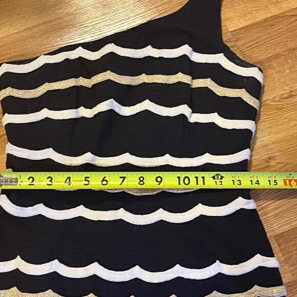 Lilly Pulitzer Tylar One Shoulder Scallop Wave Dress Size 4 Summer Chic preppy - Picture 8 of 10